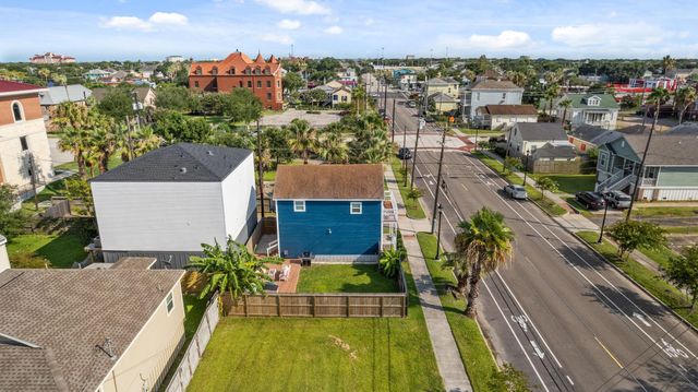 808 27th Street, Galveston, TX 77550