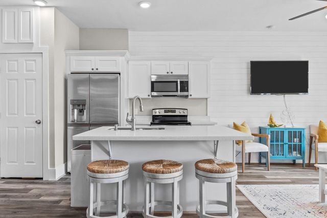 808 27th Street, Galveston, TX 77550