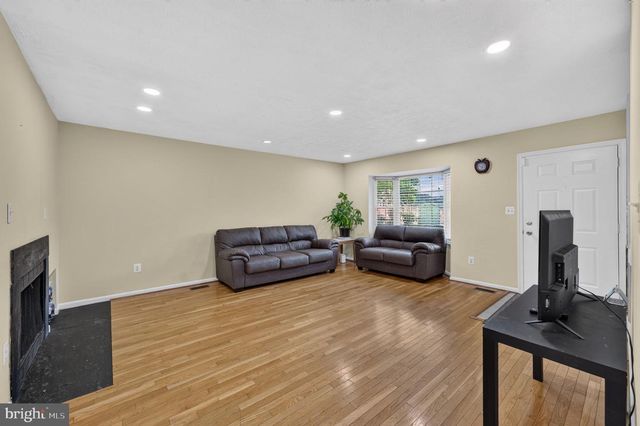 1152 SOUTHERN NIGHT LN, Gaithersburg, MD 20879