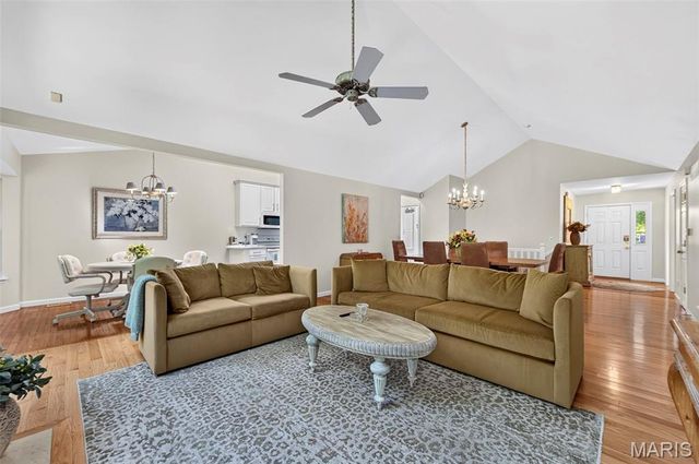 1627 Polar Drive, Wentzville, MO 63385