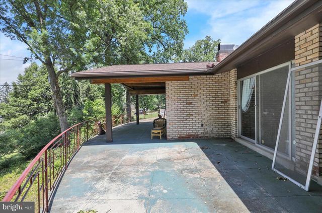 1840 LORRAINE RD, Reading, PA 19604