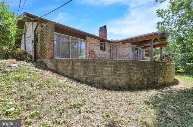 1840 LORRAINE RD, Reading, PA 19604