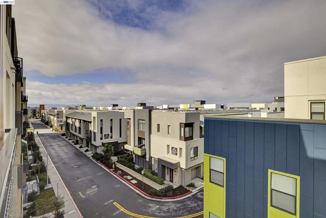 3512 3512 Vision Cmn 401, Fremont, CA 94538