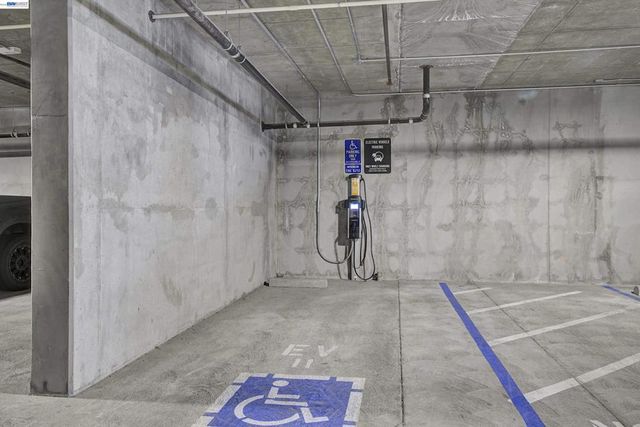 3512 3512 Vision Cmn 401, Fremont, CA 94538