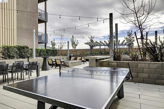 3512 3512 Vision Cmn 401, Fremont, CA 94538