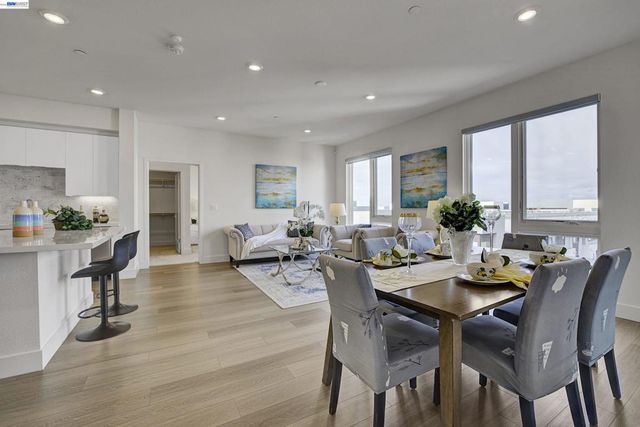 3512 3512 Vision Cmn 401, Fremont, CA 94538