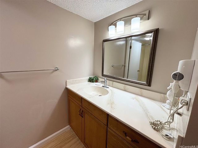 2240 Kuhio Avenue 3202, Honolulu, HI 96815