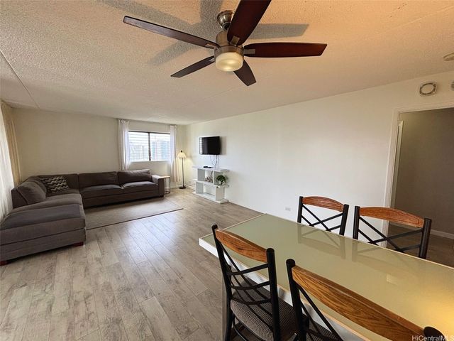 2240 Kuhio Avenue 3202, Honolulu, HI 96815