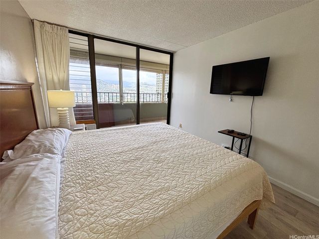 2240 Kuhio Avenue 3202, Honolulu, HI 96815