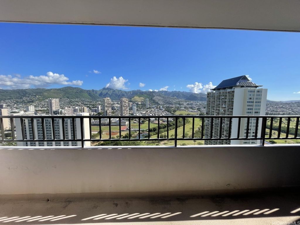 2240 Kuhio Avenue 3202, Honolulu, HI 96815