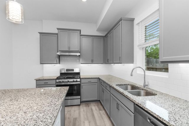 29019 Pine Forest Drive, Magnolia, TX 77355