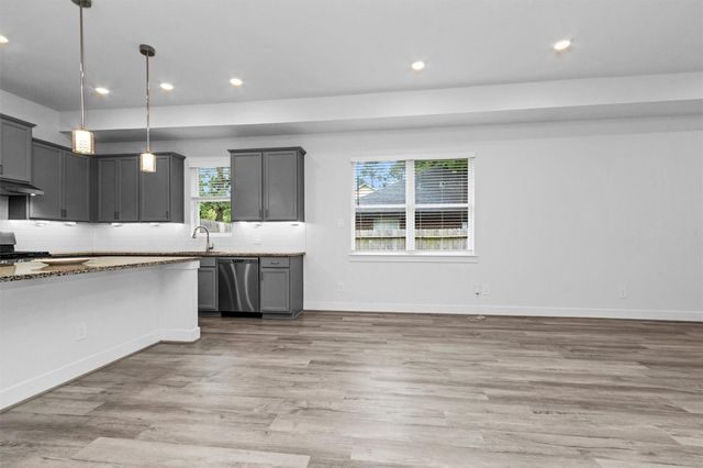 29019 Pine Forest Drive, Magnolia, TX 77355