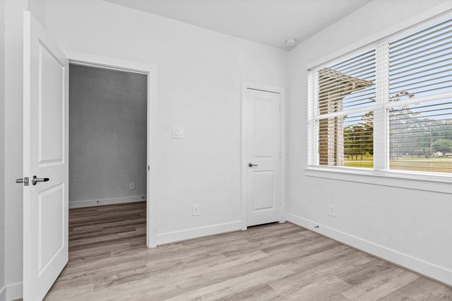 29019 Pine Forest Drive, Magnolia, TX 77355