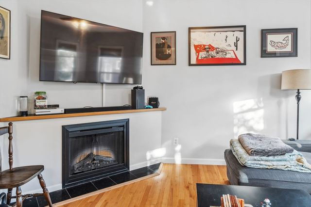 76 Marine Road 2, Boston, MA 02127