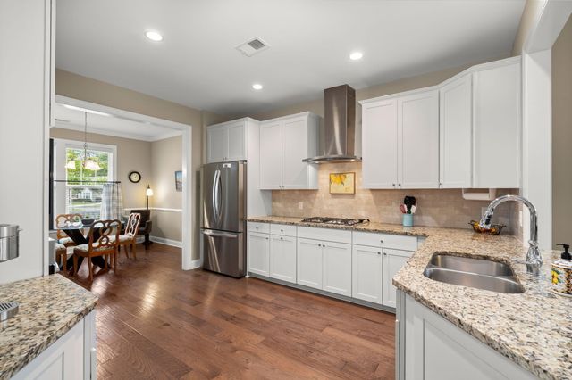 3053 Cross Vine Lane, Summerville, SC 29483