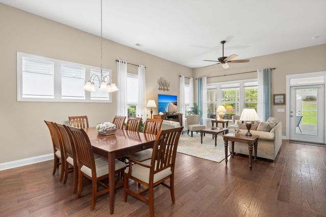 3053 Cross Vine Lane, Summerville, SC 29483