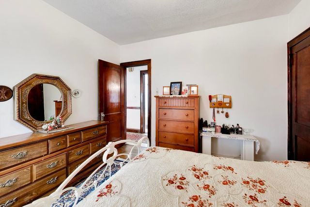 4925 N TROY Street, Chicago, IL 60625