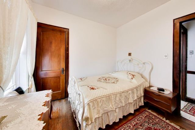 4925 N TROY Street, Chicago, IL 60625
