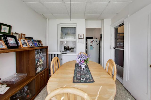 4925 N TROY Street, Chicago, IL 60625
