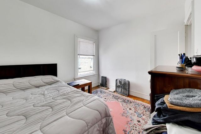 4925 N TROY Street, Chicago, IL 60625