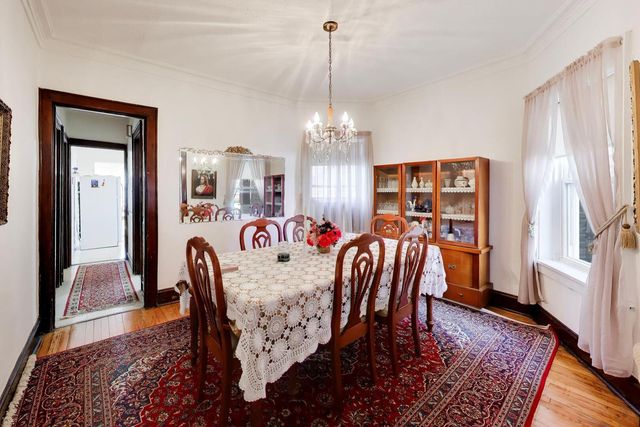 4925 N TROY Street, Chicago, IL 60625