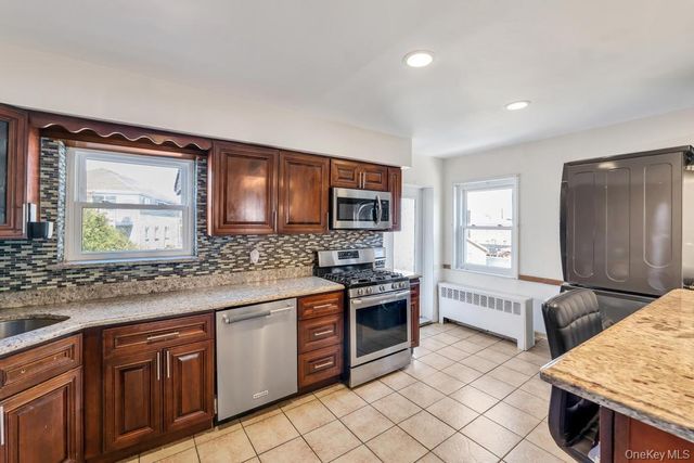 3247 Fairmount Avenue, Bronx, NY 10465