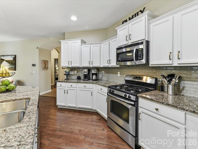 4415 Parkgate Drive, Matthews, NC 28105