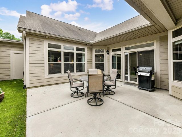 4415 Parkgate Drive, Matthews, NC 28105