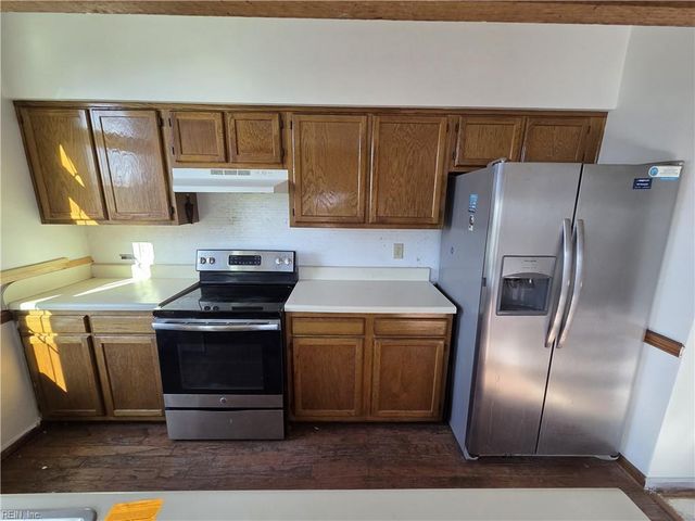 304 N College DR, Franklin, VA 23851