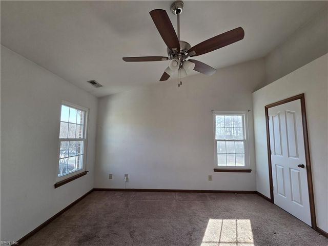 304 N College DR, Franklin, VA 23851