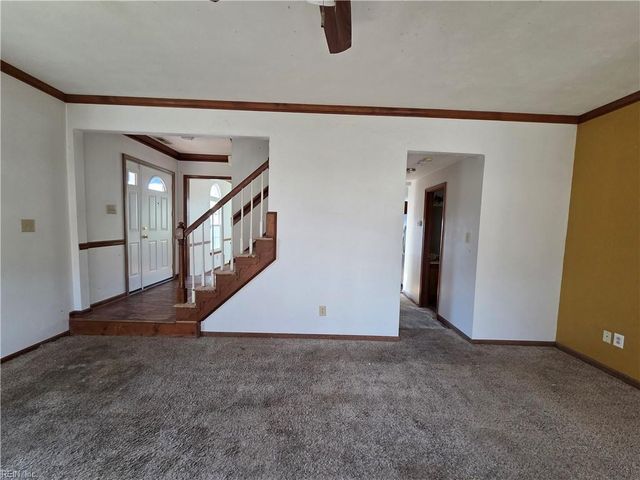 304 N College DR, Franklin, VA 23851