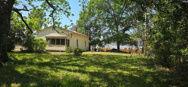 1218 Gordon Street, Camden, SC 29020