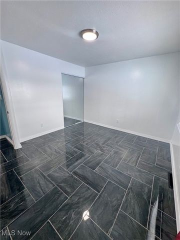 6180 Jamestown Drive, Parma, OH 44134