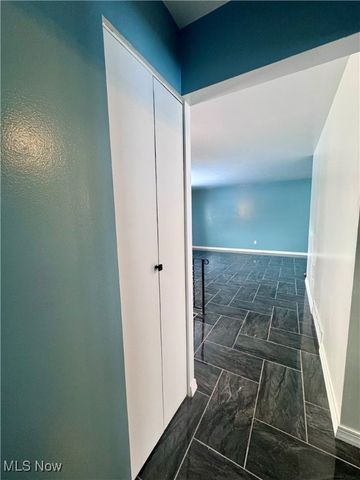 6180 Jamestown Drive, Parma, OH 44134