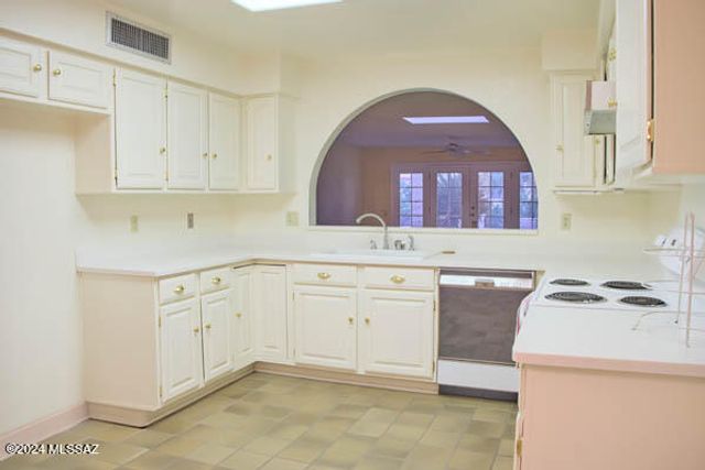 1118 W Calle Excelso, Green Valley, AZ 85614