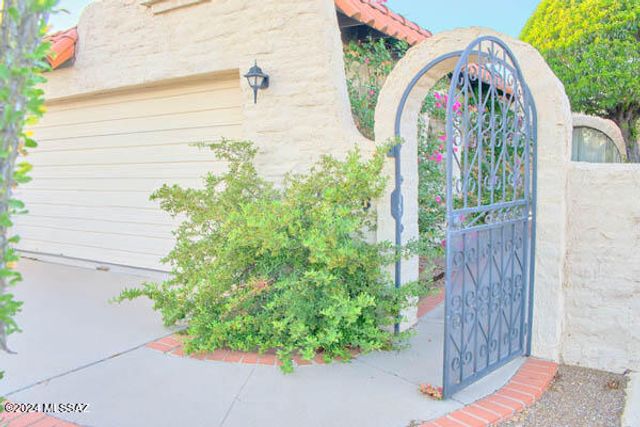 1118 W Calle Excelso, Green Valley, AZ 85614