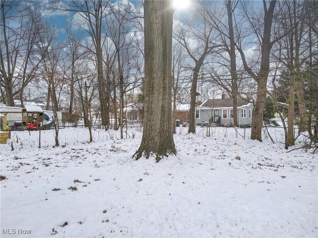 19408 Sunset Drive, Warrensville Heights, OH 44122