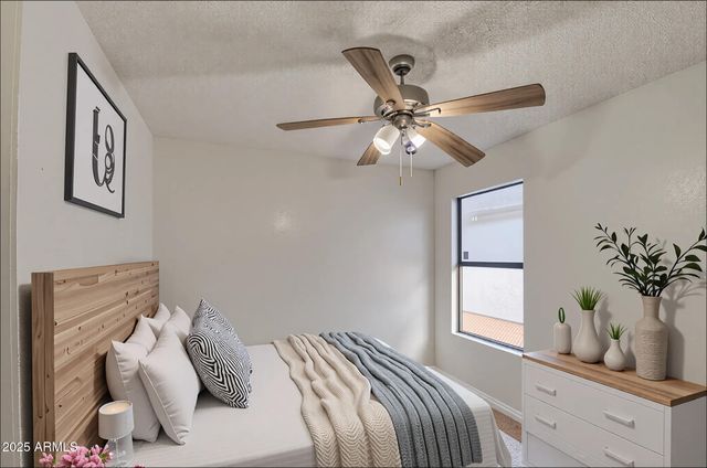 8728 W VALE Drive, Phoenix, AZ 85037