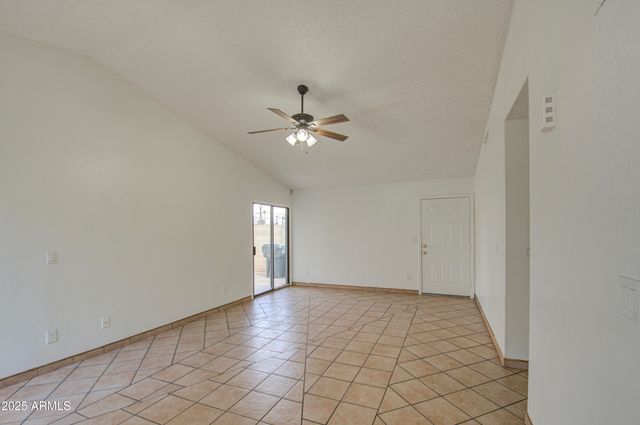 8728 W VALE Drive, Phoenix, AZ 85037