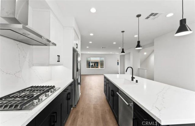 107 Sorrel Court, Burbank, CA 91506