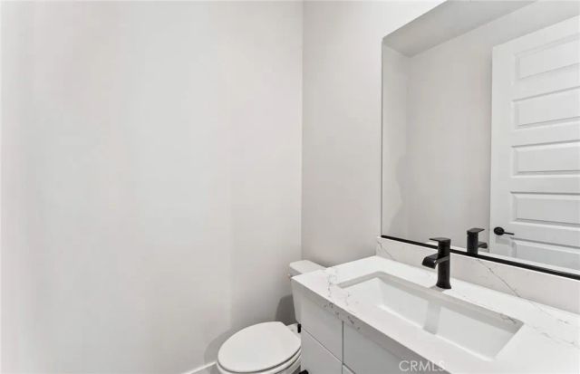 107 Sorrel Court, Burbank, CA 91506