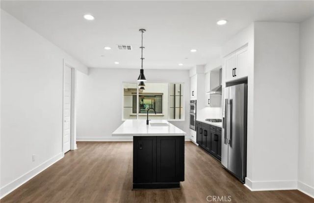 107 Sorrel Court, Burbank, CA 91506
