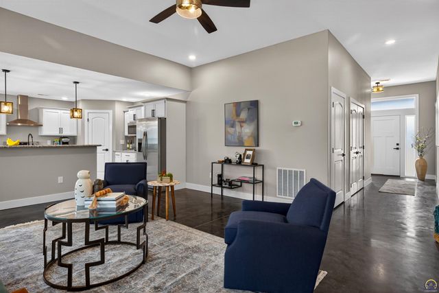 5005 NW Derby DR, Topeka, KS 66618