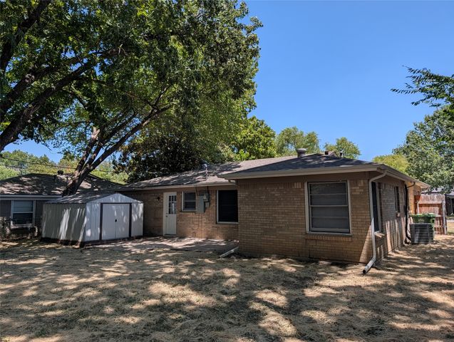 512 Judd, White Settlement, TX 76108