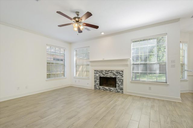 1726 Emerald Lake Court, Houston, TX 77062