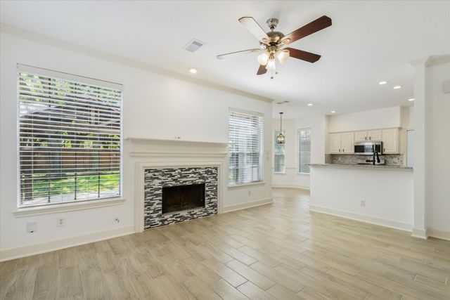 1726 Emerald Lake Court, Houston, TX 77062