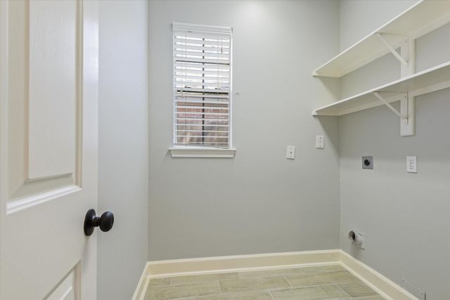 1726 Emerald Lake Court, Houston, TX 77062