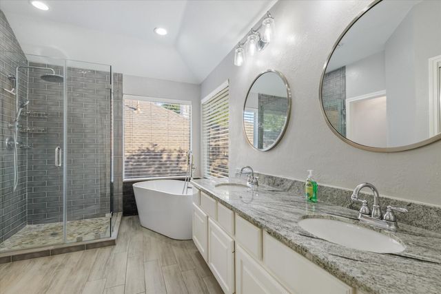 1726 Emerald Lake Court, Houston, TX 77062