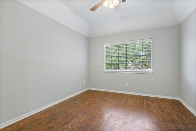 1726 Emerald Lake Court, Houston, TX 77062
