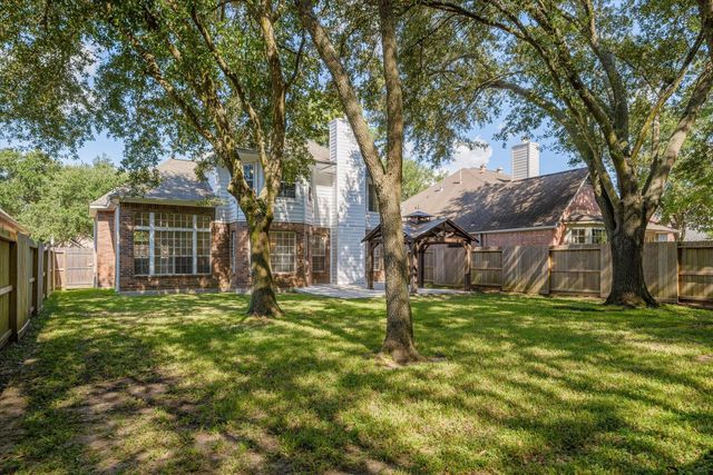 1726 Emerald Lake Court, Houston, TX 77062